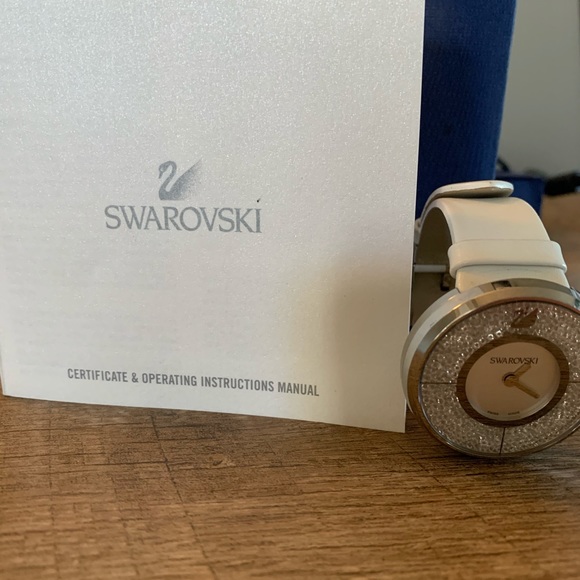 Swarovski Crystalline Leather strap Quartz Watch.